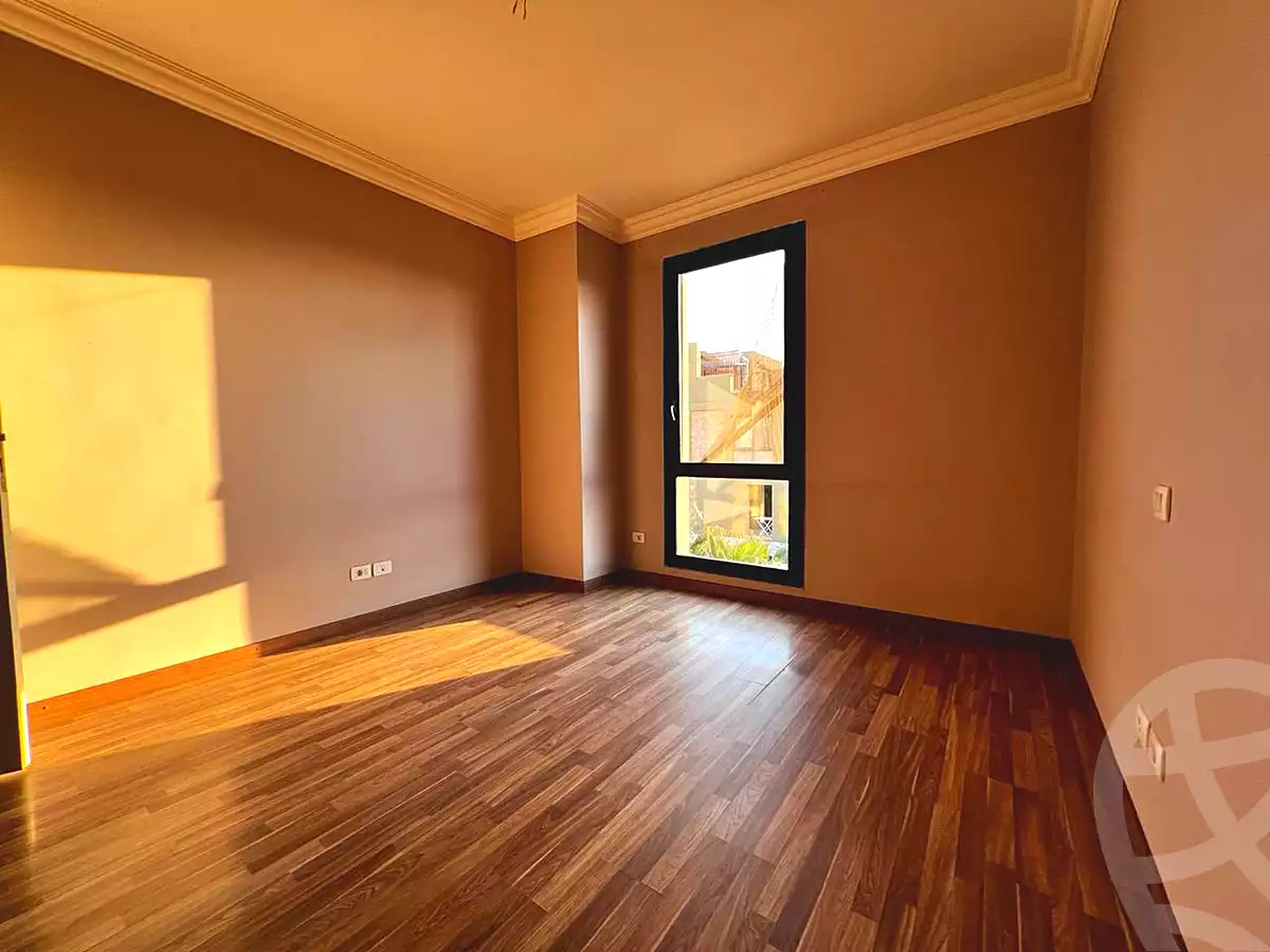 https://aqarmap.com.eg/ar/listing/6670816-for-rent-cairo-el-sheikh-zayed-city-compounds-kmbwnd-wyst-twn-swdyk