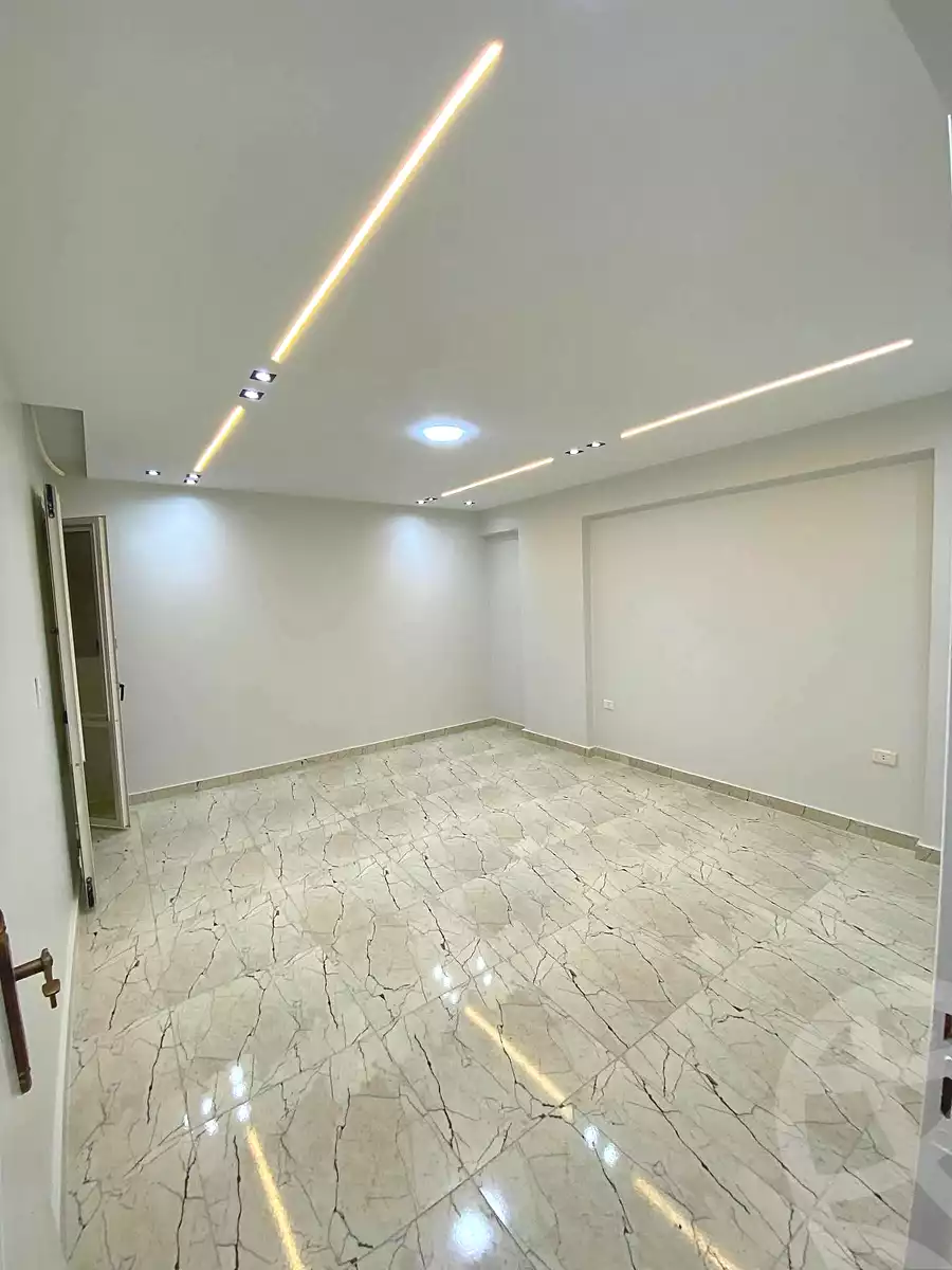 https://aqarmap.com.eg/ar/listing/6672895-for-sale-alexandria-l-jmy-lbytsh-el-reyad-st