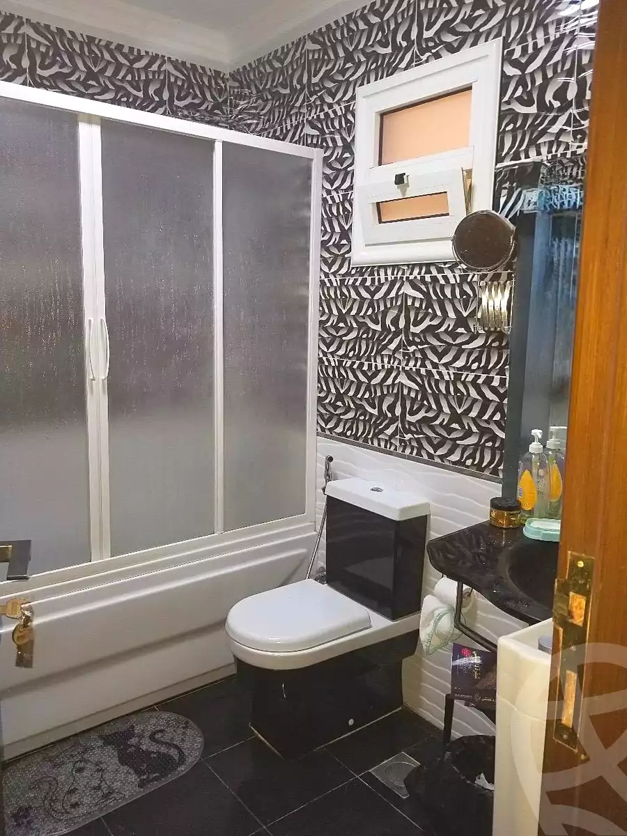https://aqarmap.com.eg/ar/listing/6668716-for-sale-cairo-al-oubour-el-hay-el-taseaa-mostafa-el-naqash-st
