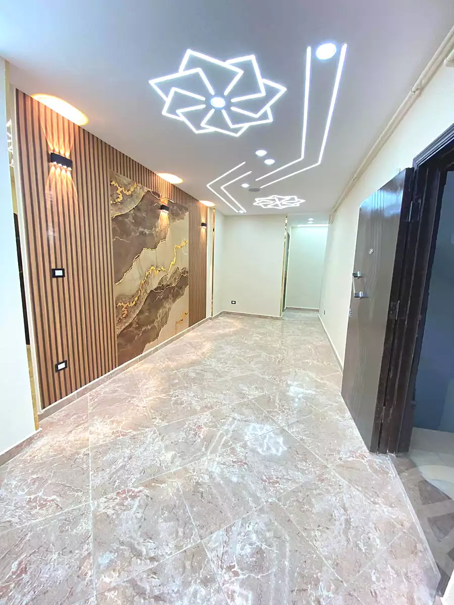 https://aqarmap.com.eg/en/listing/6673782-for-sale-alexandria-lsywf-el-falki