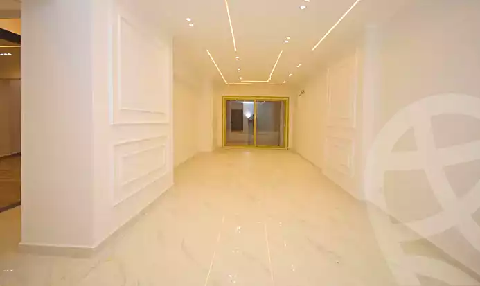 https://aqarmap.com.eg/ar/listing/6675223-for-sale-alexandria-el-montazah-compounds-in-el-montazah-royal-plaza-compound-al-halawany