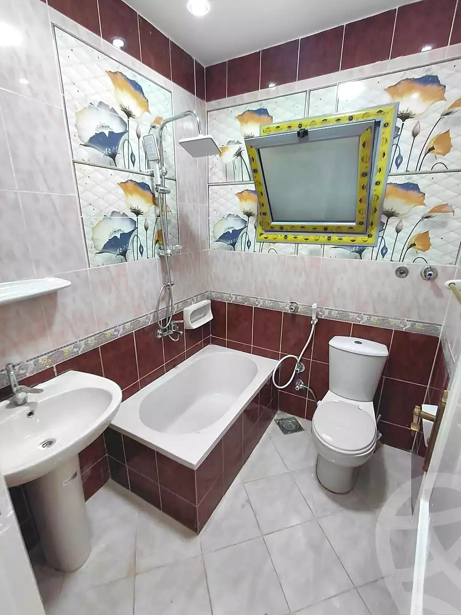 https://aqarmap.com.eg/ar/listing/6676515-for-sale-alexandria-sydy-bshr-sydy-bshr-bhry-shr-mhmwd-l-yswy