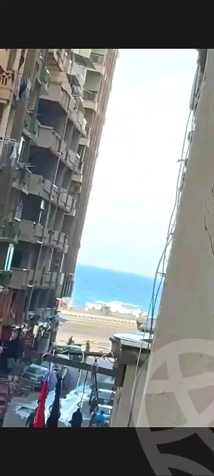 https://aqarmap.com.eg/ar/listing/6676679-for-sale-alexandria-el-asafra-l-sfr-bhry