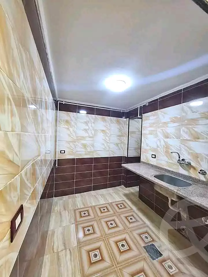 https://aqarmap.com.eg/ar/listing/6676744-for-sale-alexandria-sydy-bshr-sydy-bshr-bhry-street-16