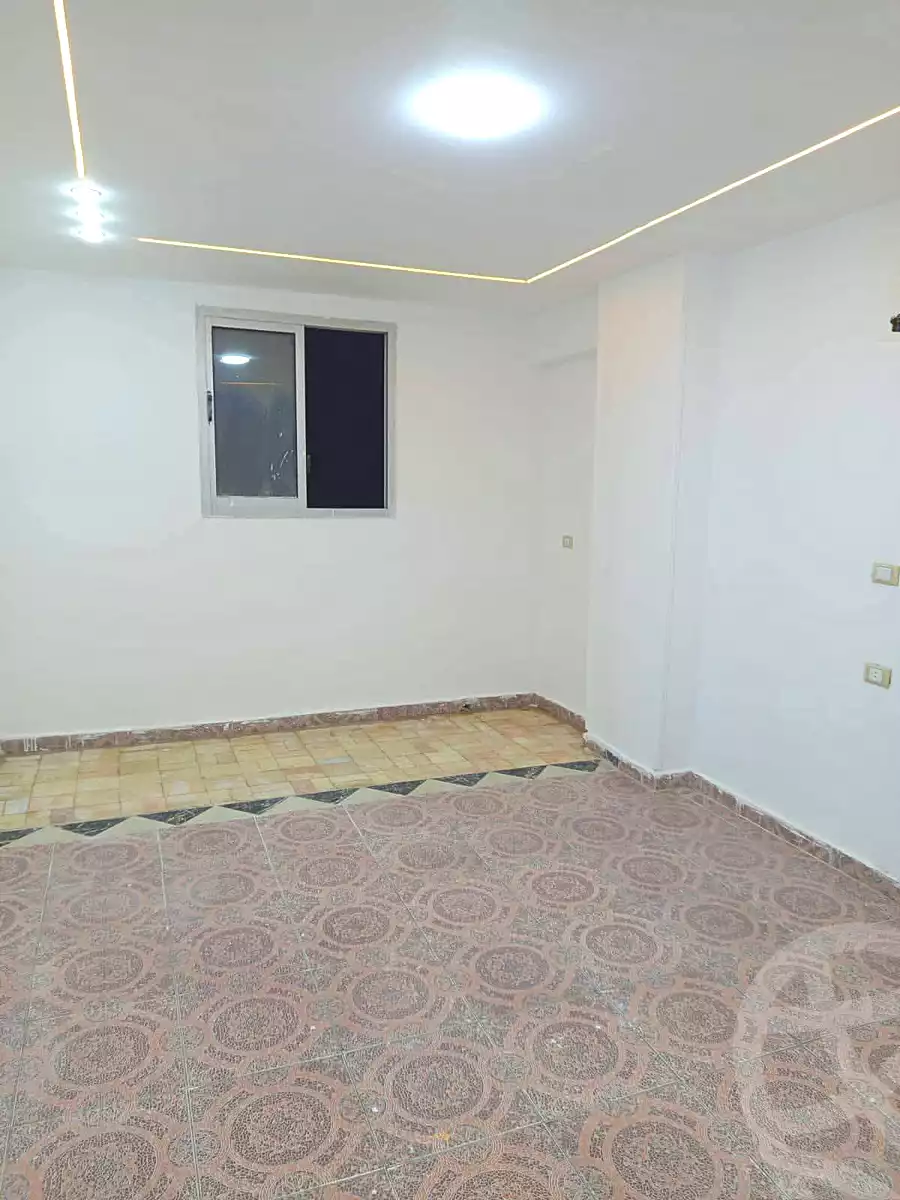 https://aqarmap.com.eg/ar/listing/6676891-for-sale-alexandria-l-jmy-lbytsh-ibrahim-othman-st
