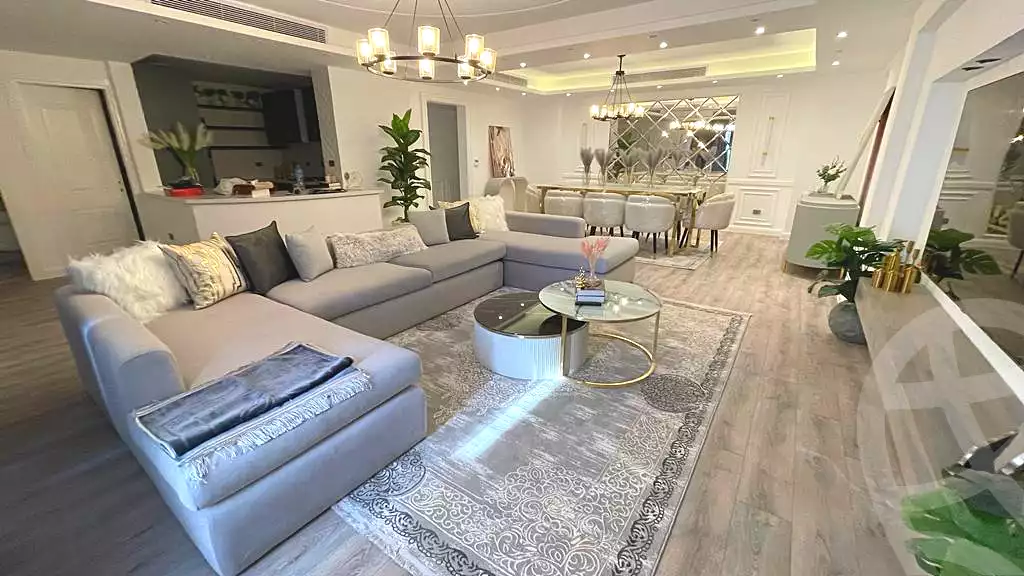 https://aqarmap.com.eg/ar/listing/6677242-for-sale-cairo-new-cairo-compounds-hyde-park-centre-ville-hyde-park