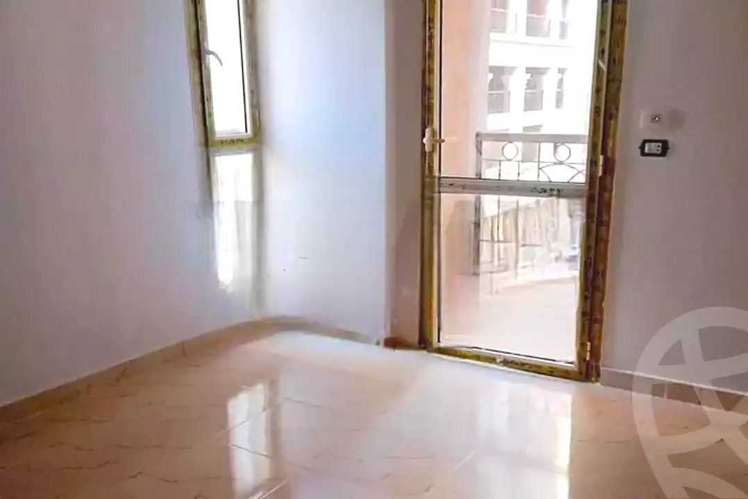 https://aqarmap.com.eg/ar/listing/6677898-for-sale-alexandria-lsywf-gamila-city-compound