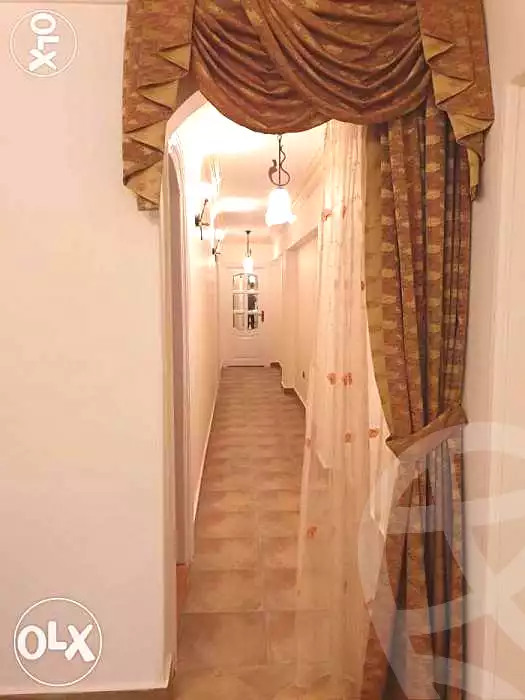 https://aqarmap.com.eg/ar/listing/6679068-for-sale-cairo-6th-of-october-el-ahyaa-neighborhood-2nd-divided-from-al-kafrawei-st