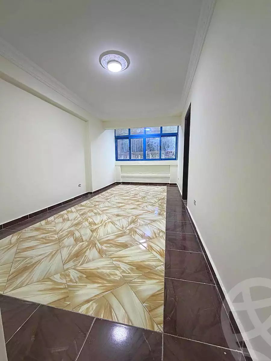 https://aqarmap.com.eg/ar/listing/6679257-for-sale-alexandria-el-asafra-shr-45