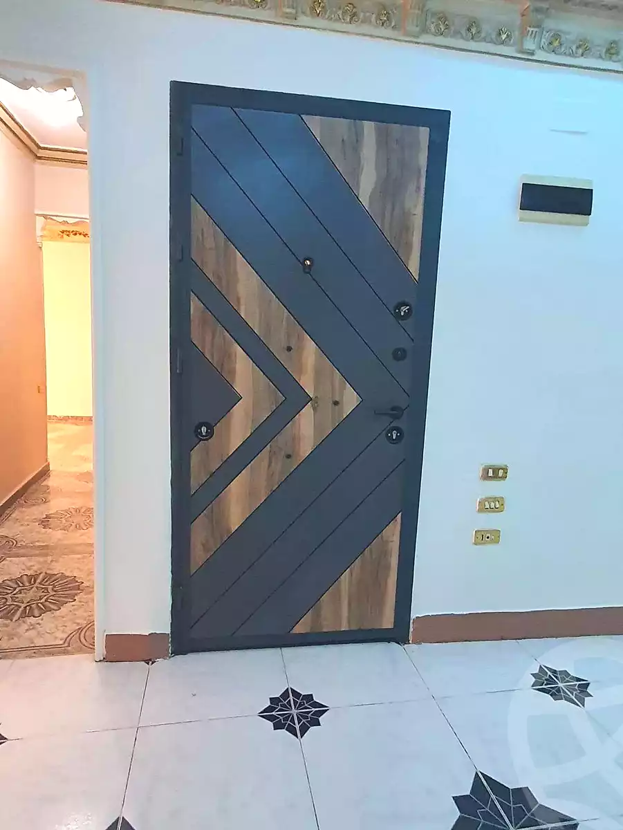 https://aqarmap.com.eg/ar/listing/6679440-for-sale-alexandria-moharram-bey-tryq-qn-lswys