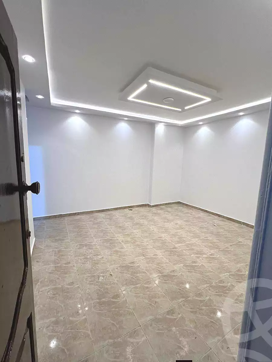 https://aqarmap.com.eg/en/listing/6679714-for-sale-alexandria-bahray-el-anfoshy-sidi-yakout-st