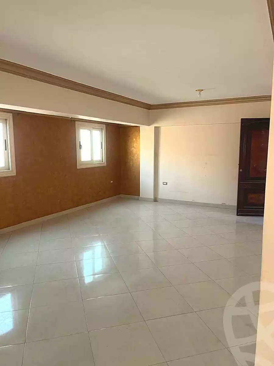 https://aqarmap.com.eg/ar/listing/6680022-for-sale-cairo-6th-of-october-el-ahyaa-neighborhood-4th-neighborhood-3