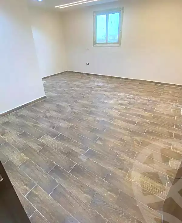 https://aqarmap.com.eg/ar/listing/6680201-for-sale-cairo-6th-of-october-el-ahyaa-neighborhood-2nd-divided-from-al-kafrawei-st