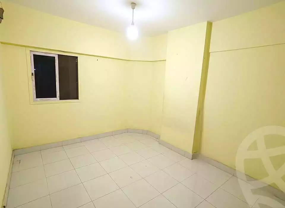 https://aqarmap.com.eg/ar/listing/6680560-for-sale-alexandria-sporting-shr-bwr-s-yd