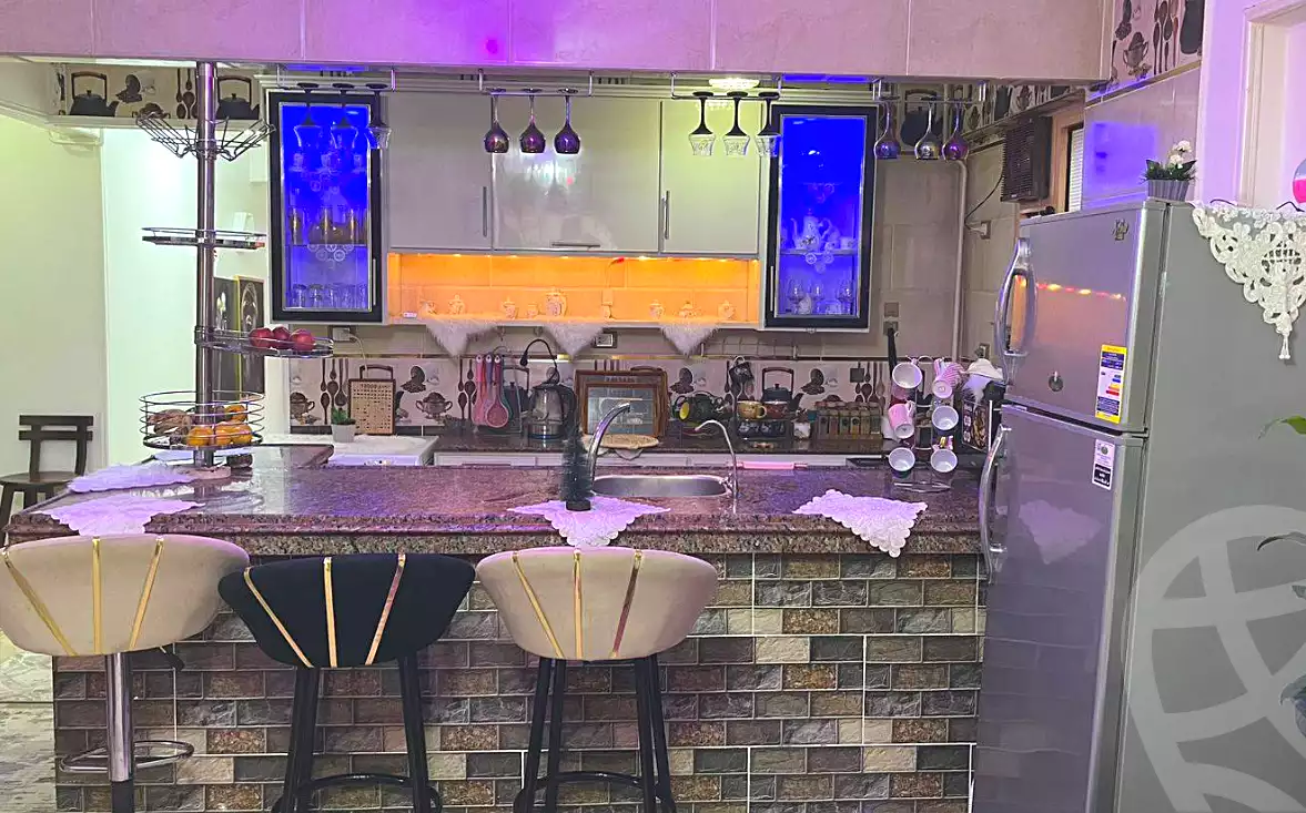 https://aqarmap.com.eg/ar/listing/6680949-for-sale-alexandria-l-jmy-lbytsh-el-hanafeya-st