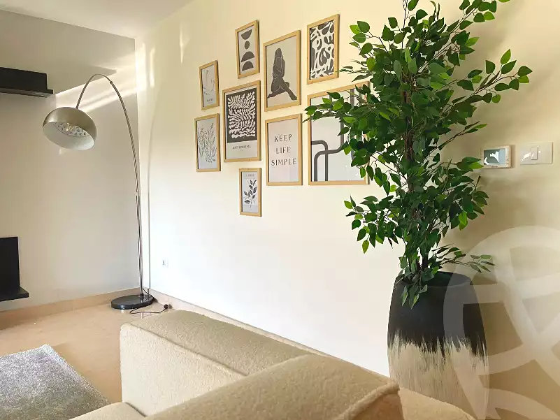 https://aqarmap.com.eg/ar/listing/6680956-for-sale-cairo-new-cairo-compounds-hyde-park-park-corner-hyde-park