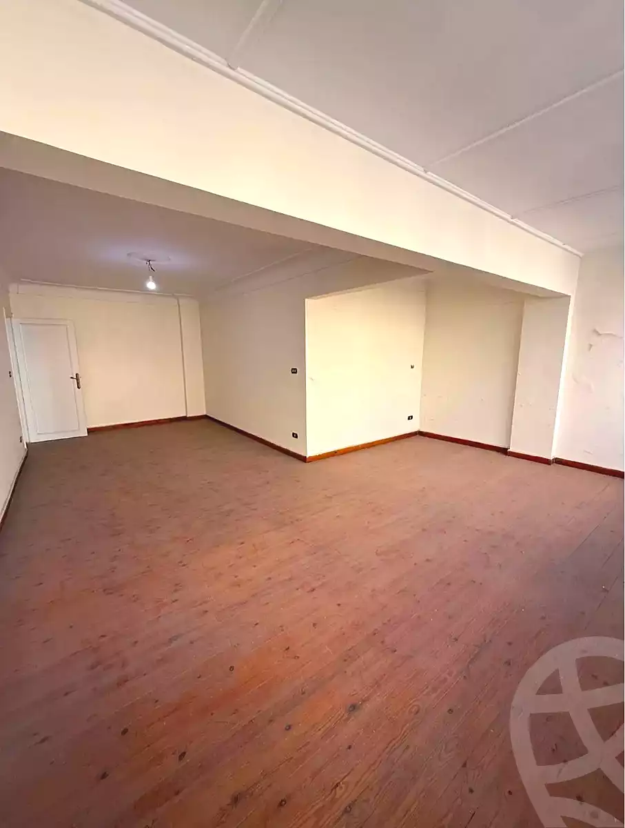 https://aqarmap.com.eg/ar/listing/6681514-for-sale-alexandria-el-asafra-l-sfr-bhry
