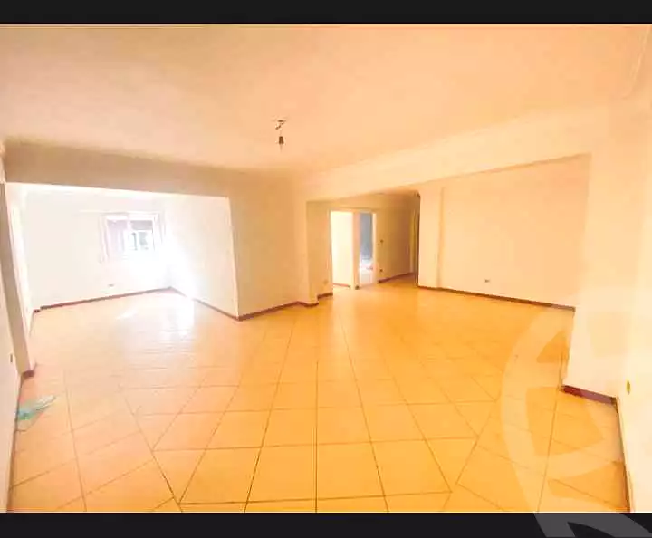 https://aqarmap.com.eg/ar/listing/6681731-for-rent-alexandria-ganaklis