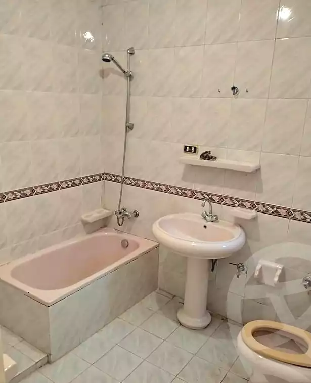 https://aqarmap.com.eg/en/listing/6682432-for-sale-alexandria-l-jmy-el-hanouvel-kasr-al-quiri-st-1