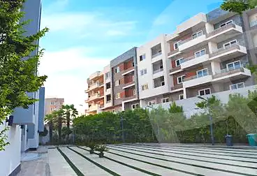 https://aqarmap.com.eg/en/listing/6682583-for-sale-cairo-el-sheikh-zayed-city-compounds-zayed-regency