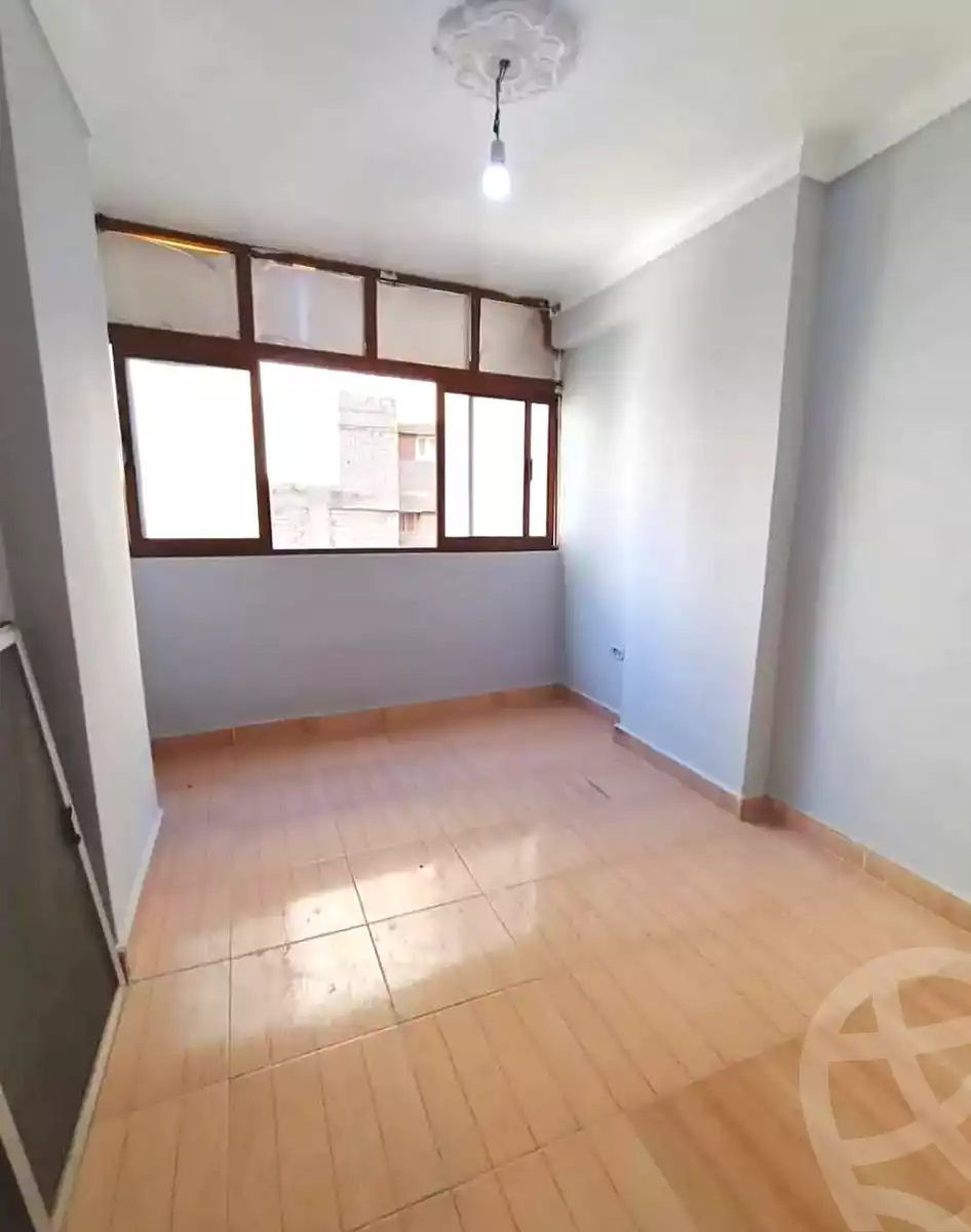 https://aqarmap.com.eg/en/listing/6683103-for-sale-alexandria-lsywf-el-falki