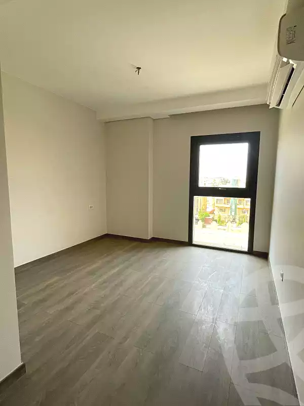 https://aqarmap.com.eg/en/listing/6683214-for-sale-cairo-el-sheikh-zayed-city-compounds-zyd-wr-llttwyr-z-tower