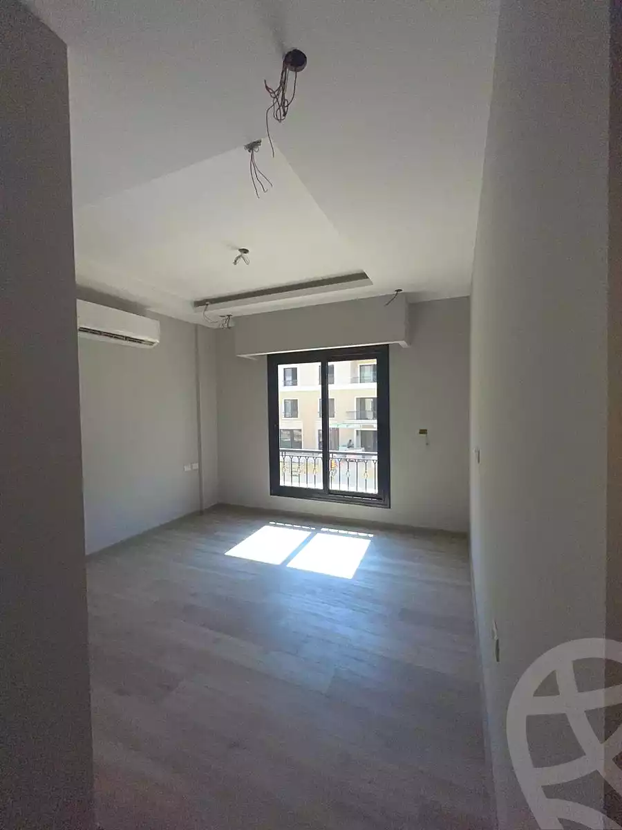 https://aqarmap.com.eg/ar/listing/6683222-for-rent-cairo-el-sheikh-zayed-city-compounds-kmbwnd-fyldj-wyst-dr-llttwyr