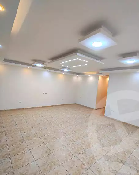 https://aqarmap.com.eg/ar/listing/6683655-for-sale-cairo-helwan-hadayek-helwan-nile-corniche-st