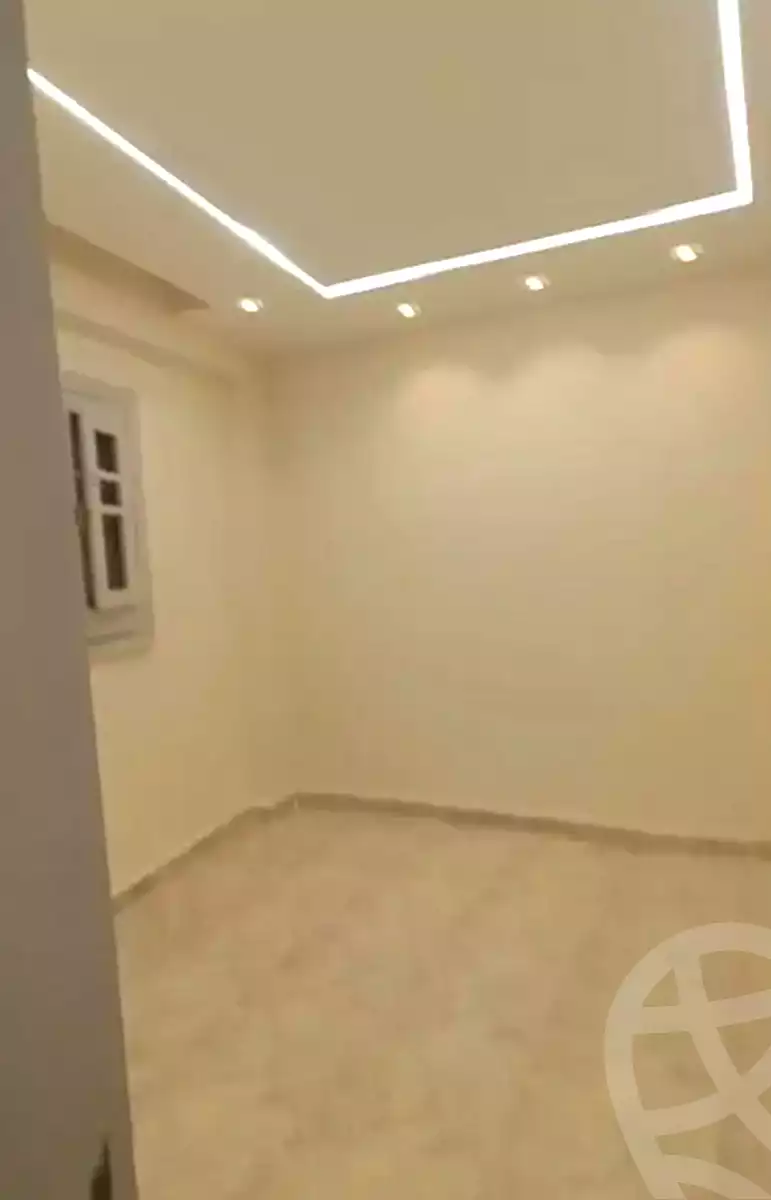 https://aqarmap.com.eg/ar/listing/6683870-for-sale-alexandria-l-jmy-lbytsh-ibrahim-othman-st