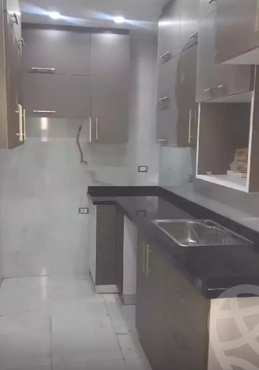 https://aqarmap.com.eg/ar/listing/6683906-for-rent-cairo-new-cairo-compounds-mwntn-fyw-y-syty-club-park-mountain-view-icity
