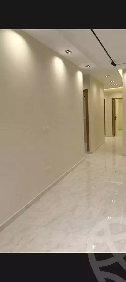 https://aqarmap.com.eg/ar/listing/6684249-for-sale-cairo-6th-of-october-el-ahyaa-neighborhood-5th-street-2