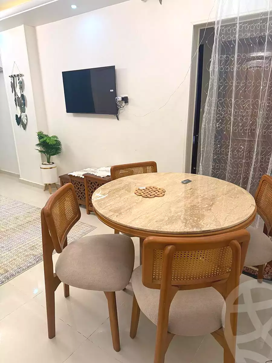 https://aqarmap.com.eg/ar/listing/6684262-for-rent-cairo-6th-of-october-hadaeq-october-kmbwnd-fy-hdyq-ktwbr-djlh-blmz-m-mr-lmrshdy