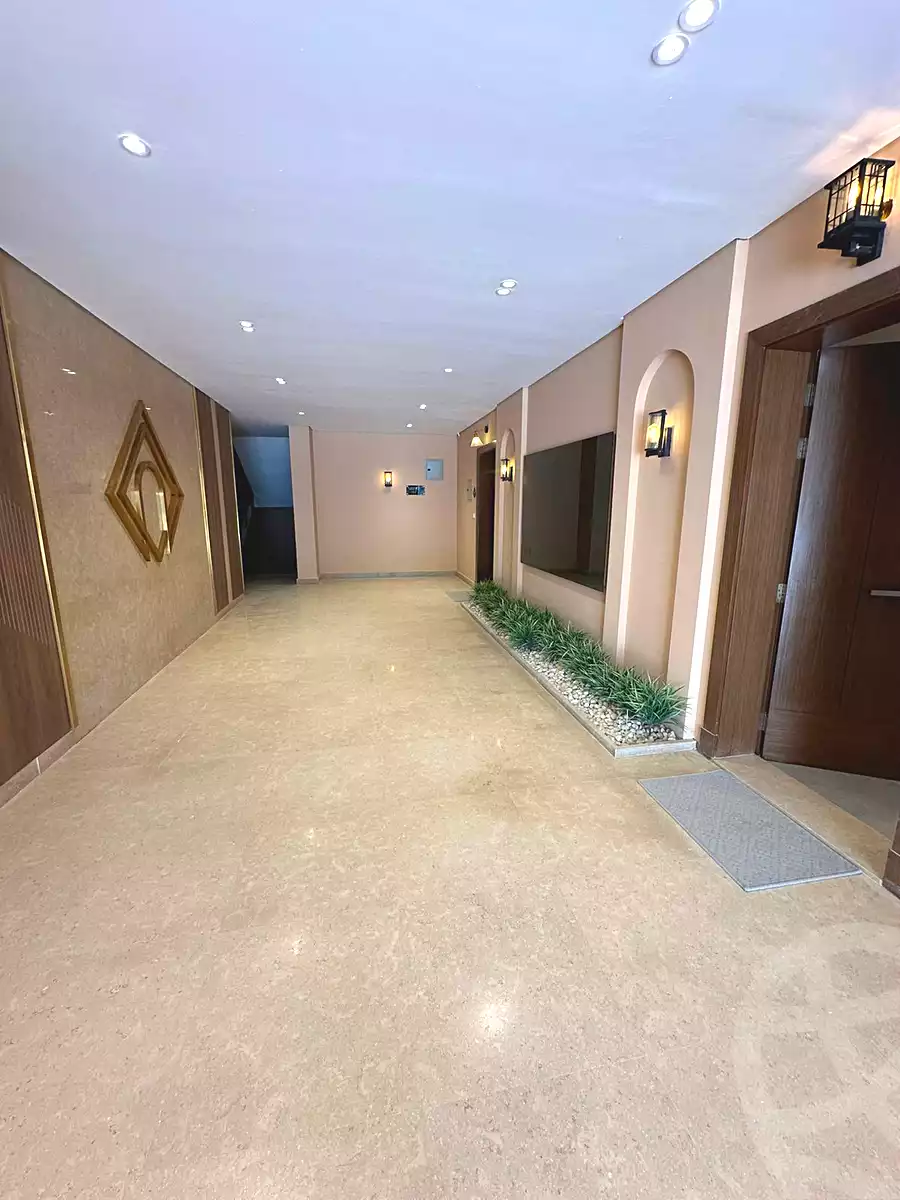 https://aqarmap.com.eg/ar/listing/6684432-for-rent-cairo-el-sheikh-zayed-city-compounds-kmbwnd-fyldj-wyst-dr-llttwyr