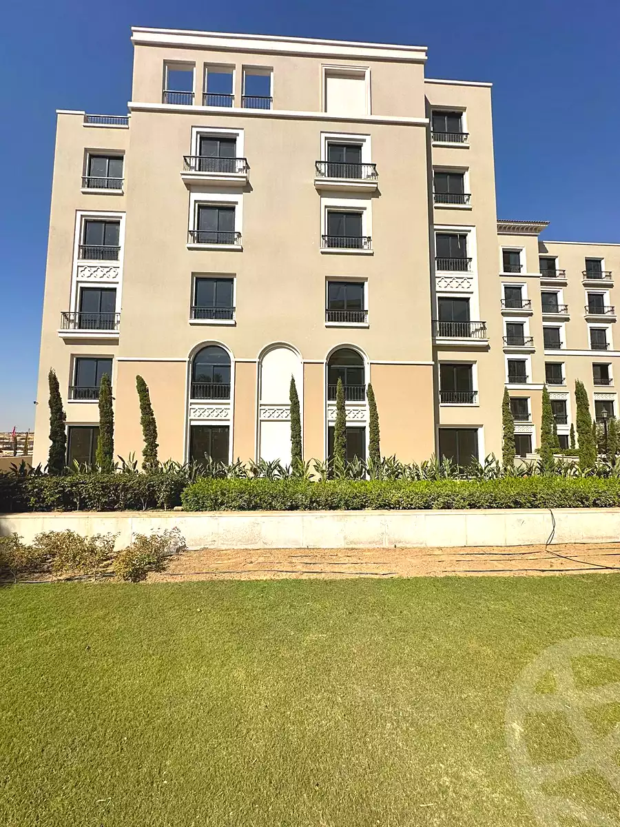 https://aqarmap.com.eg/en/listing/6684601-for-sale-cairo-el-sheikh-zayed-city-compounds-kmbwnd-fyldj-wyst-dr-llttwyr