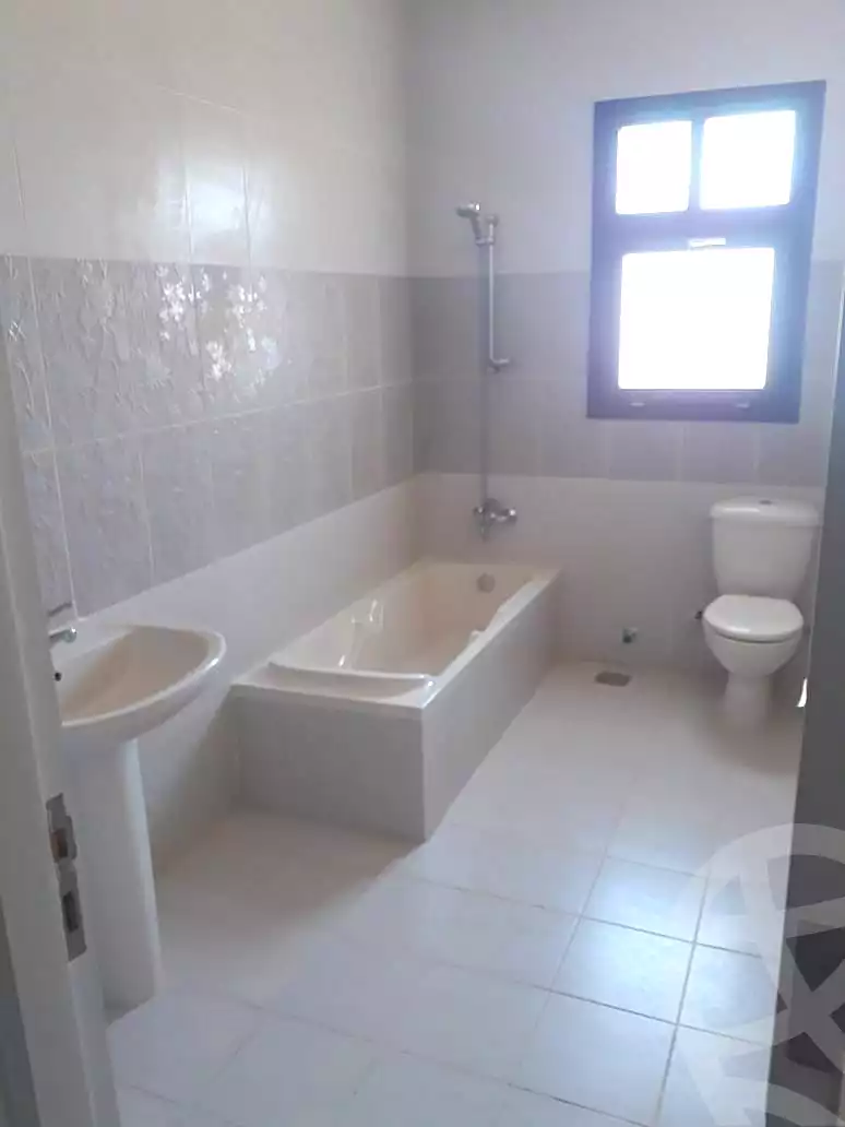 https://aqarmap.com.eg/en/listing/6685165-for-sale-cairo-el-sheikh-zayed-city-compounds-beverly-hills