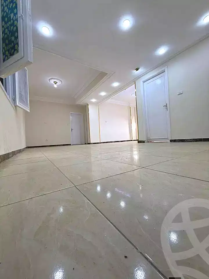 https://aqarmap.com.eg/ar/listing/6686611-for-sale-cairo-helwan-mnshy-yn-hlwn-mansour-st