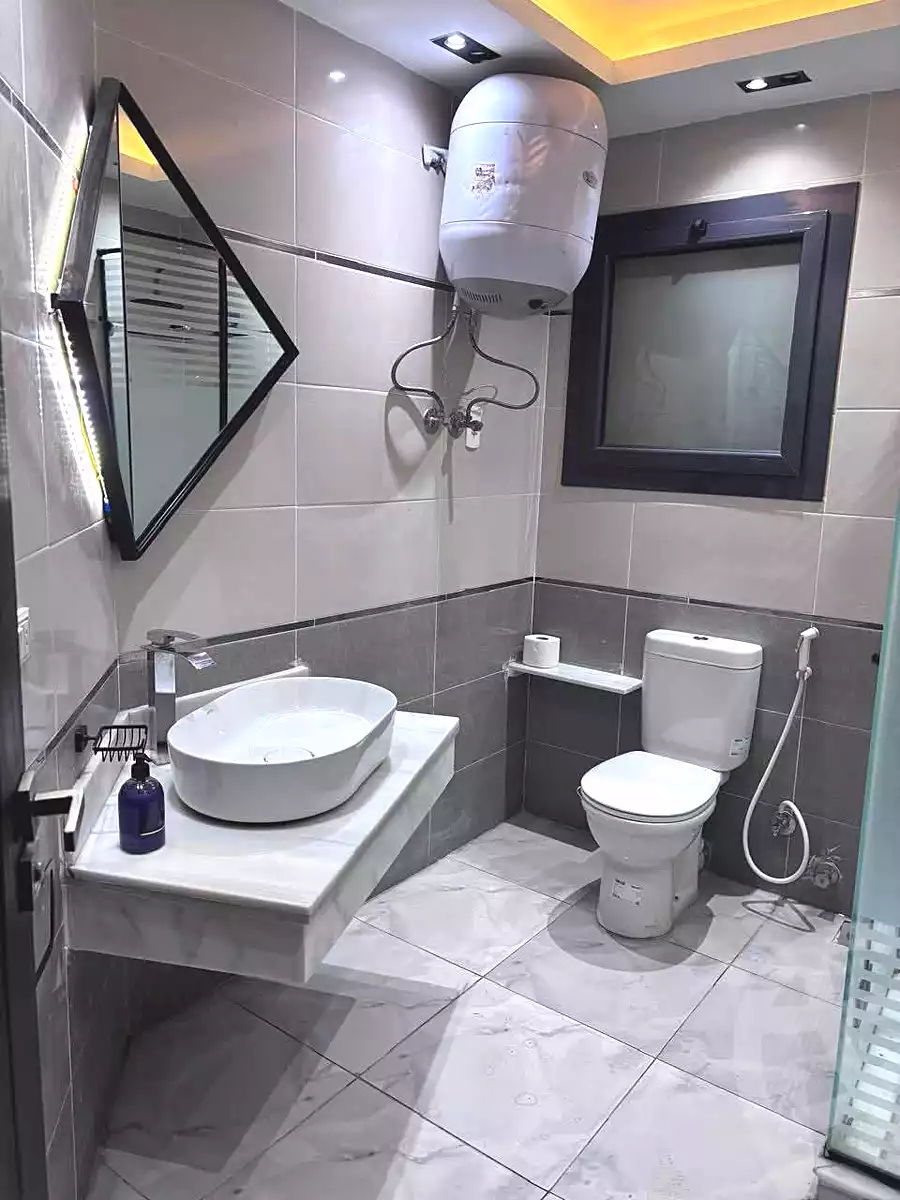 https://aqarmap.com.eg/ar/listing/6686704-for-rent-dakahlia-mansoura-el-mansoura-city-gehan-al-sadat-st