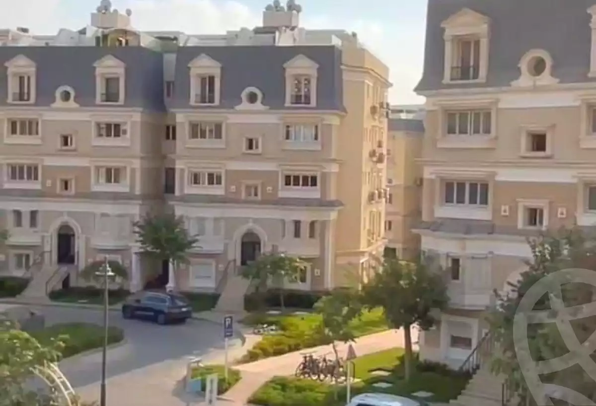 https://aqarmap.com.eg/en/listing/6686753-for-sale-cairo-new-cairo-compounds-mountain-view-hyde-park