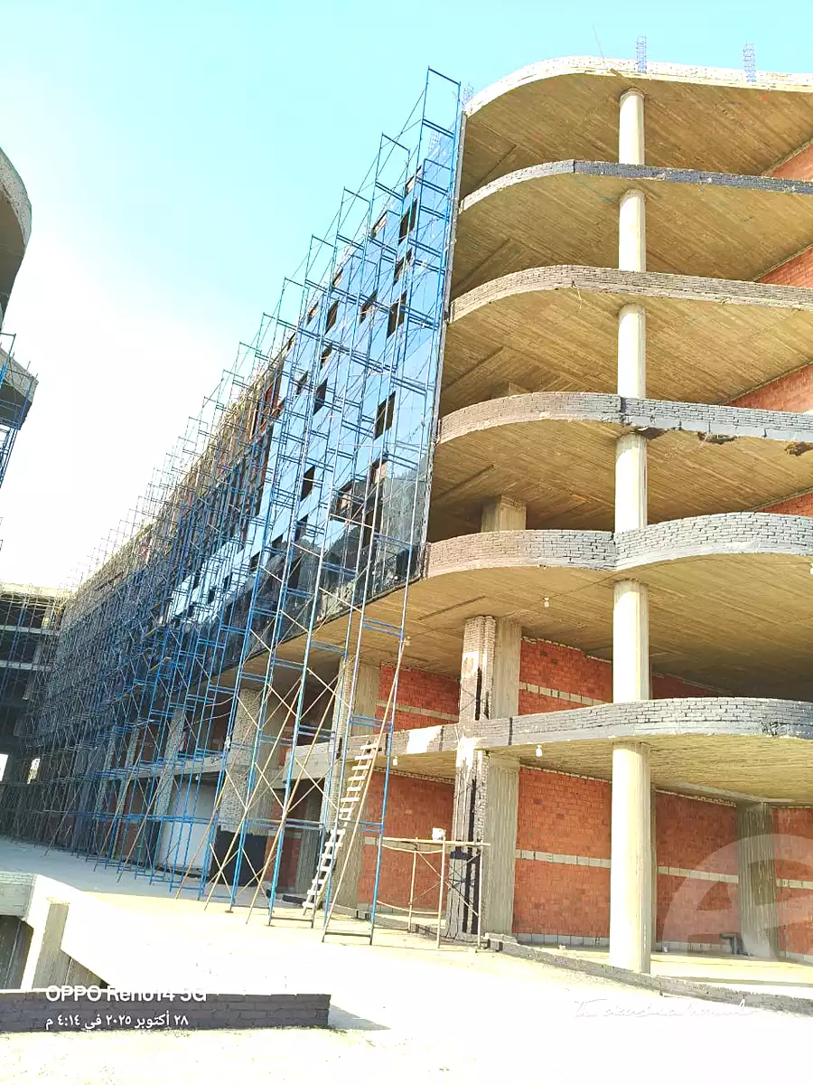 https://aqarmap.com.eg/ar/listing/6687060-for-sale-cairo-el-sheikh-zayed-city-compounds-101-mall-premium