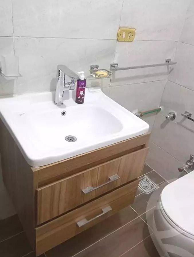 https://aqarmap.com.eg/ar/listing/6688302-for-sale-cairo-6th-of-october-hadaeq-october-haram-city-ahmed-refaat-st