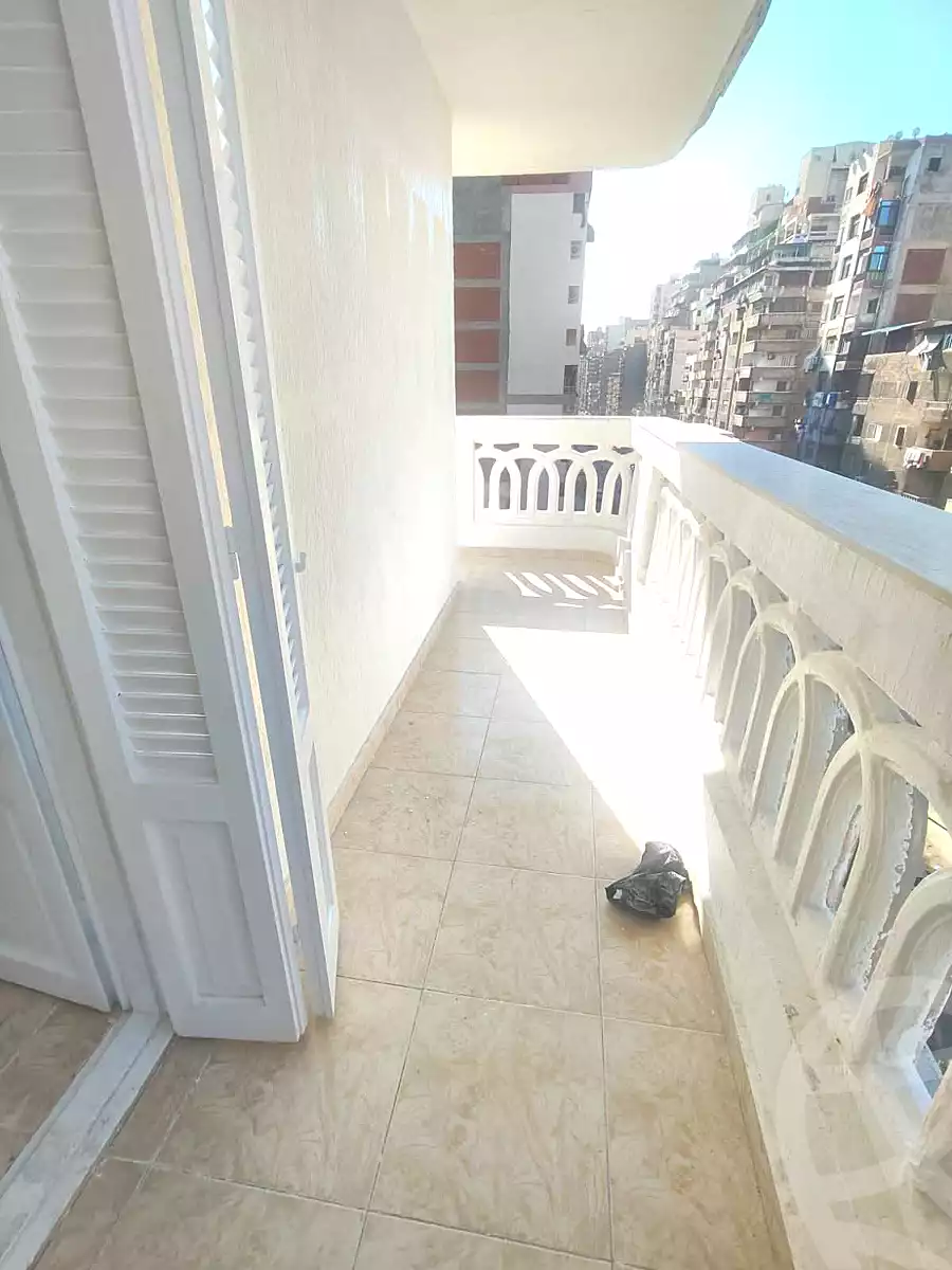 https://aqarmap.com.eg/ar/listing/6689442-for-sale-alexandria-sydy-bshr-sydy-bshr-bhry-gamal-abd-el-nasir-st