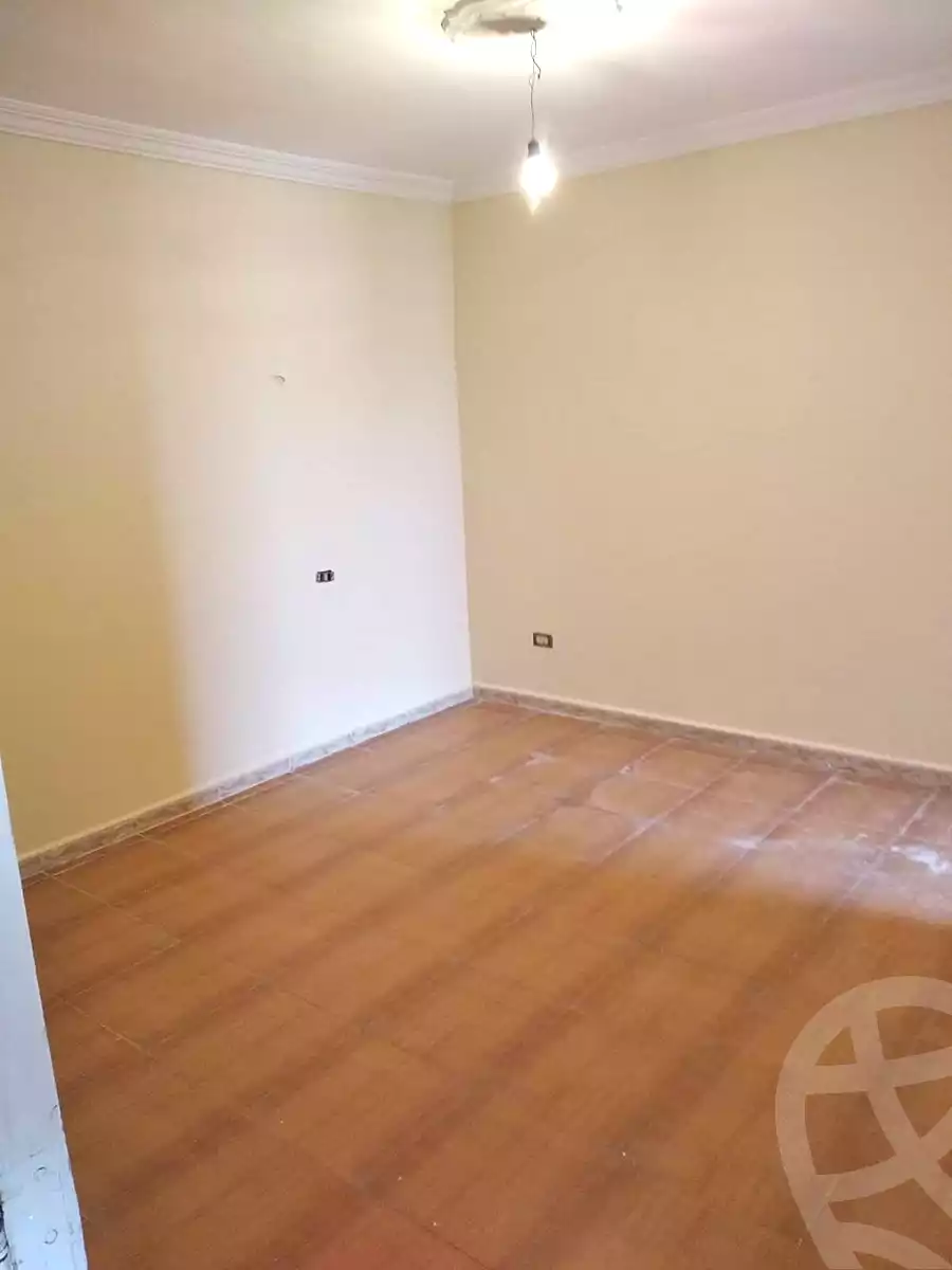 https://aqarmap.com.eg/ar/listing/6689756-for-sale-cairo-new-cairo-first-settlement-mhwr-mstfy-kml