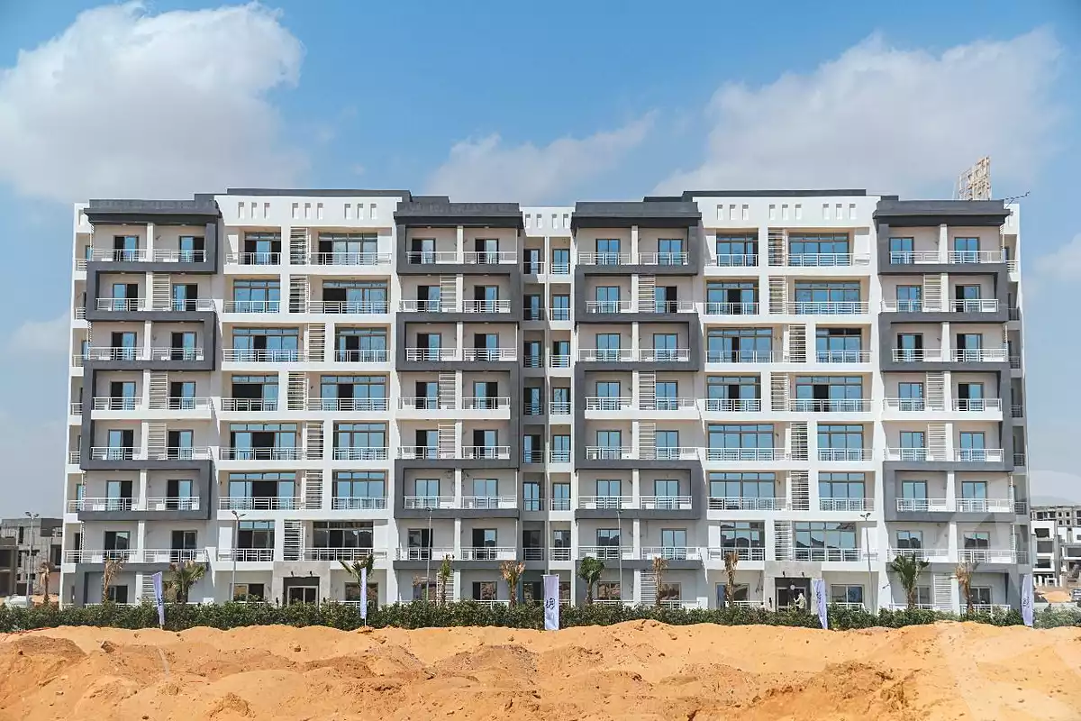 https://aqarmap.com.eg/ar/listing/6690061-for-sale-cairo-new-administrative-capital-r7-the-city-compound-master-group