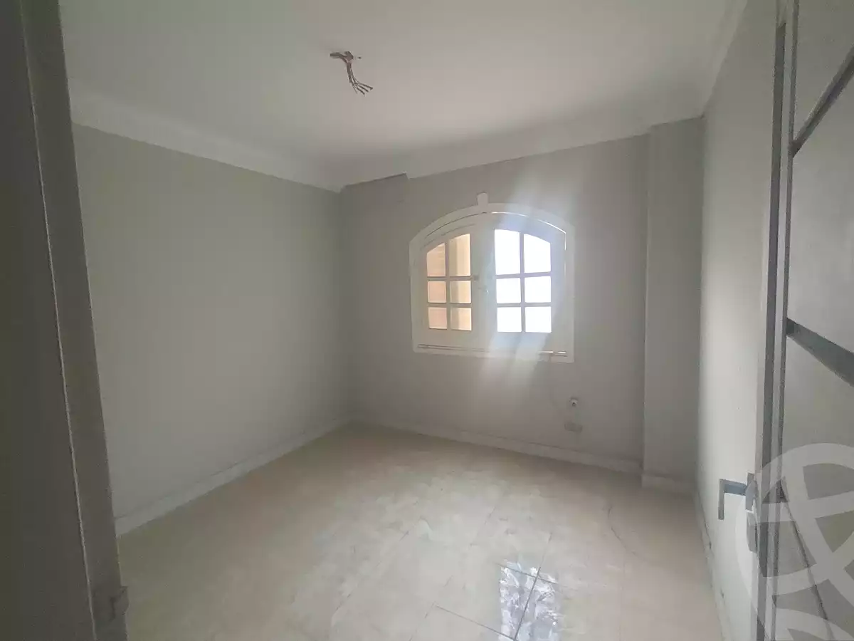 https://aqarmap.com.eg/ar/listing/6692755-for-sale-cairo-new-cairo-el-ahyaa-first-neighborhood-street-3