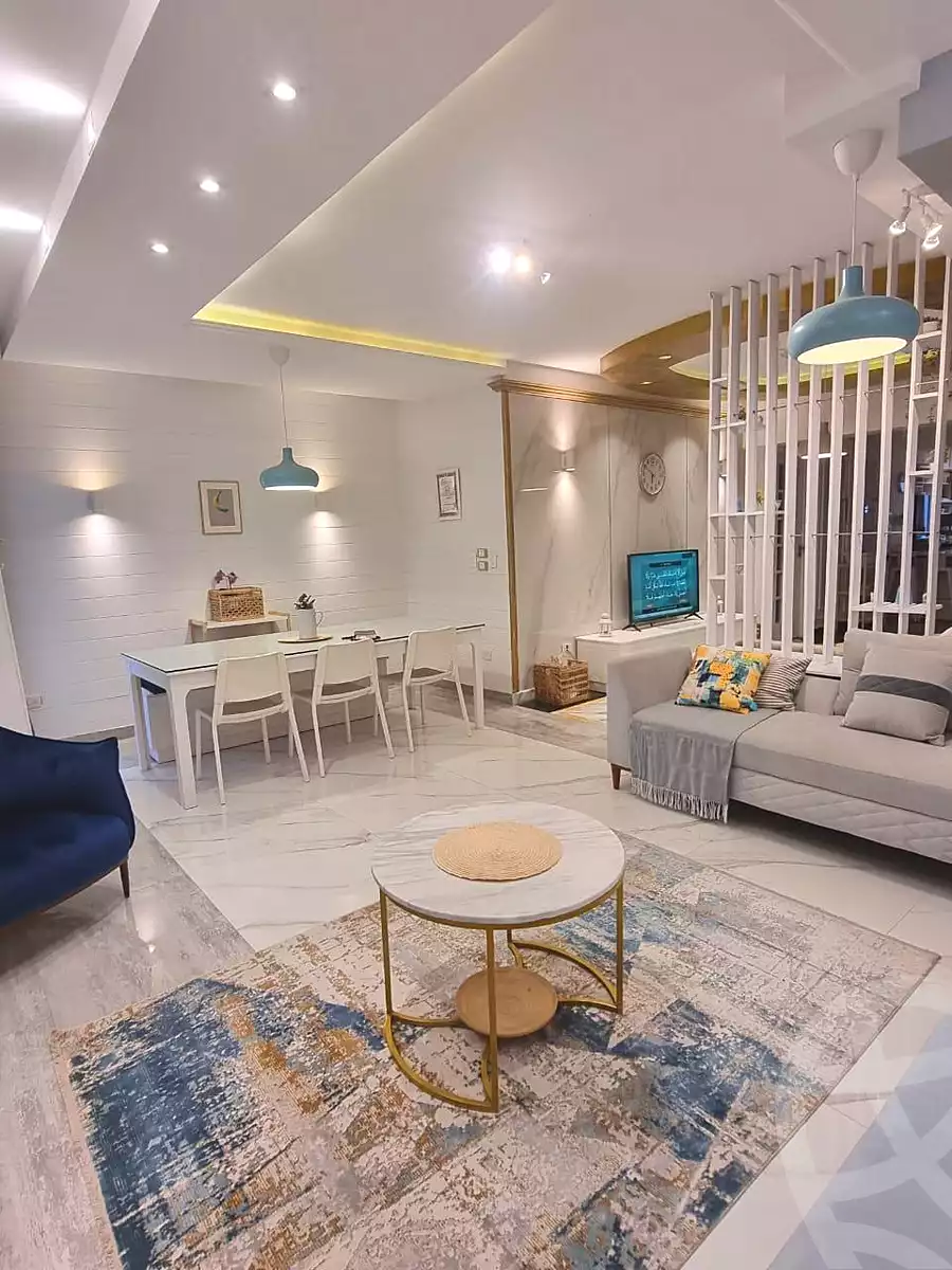 https://aqarmap.com.eg/en/listing/6692797-for-sale-cairo-new-cairo-compounds-mountain-view-hyde-park