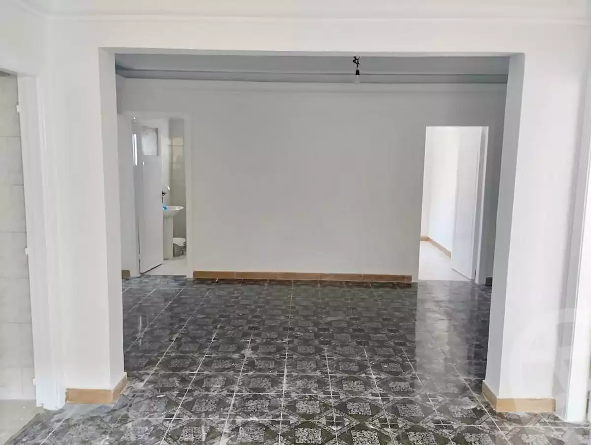 https://aqarmap.com.eg/en/listing/6693148-for-rent-alexandria-stanley-abd-el-aziz-fahmy-st