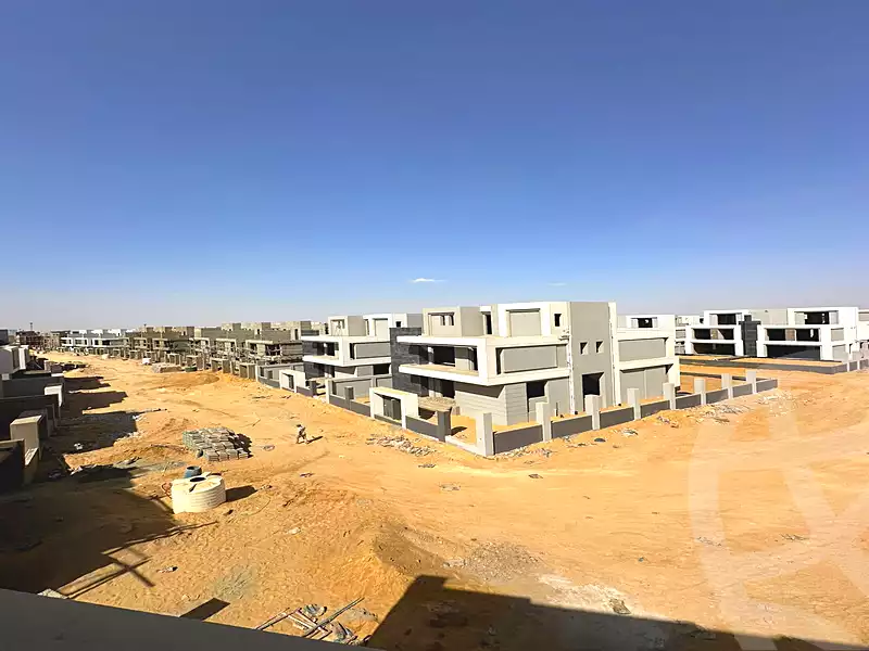https://aqarmap.com.eg/ar/listing/6693031-for-sale-cairo-new-cairo-compounds-el-patio-town-compound-la-vista