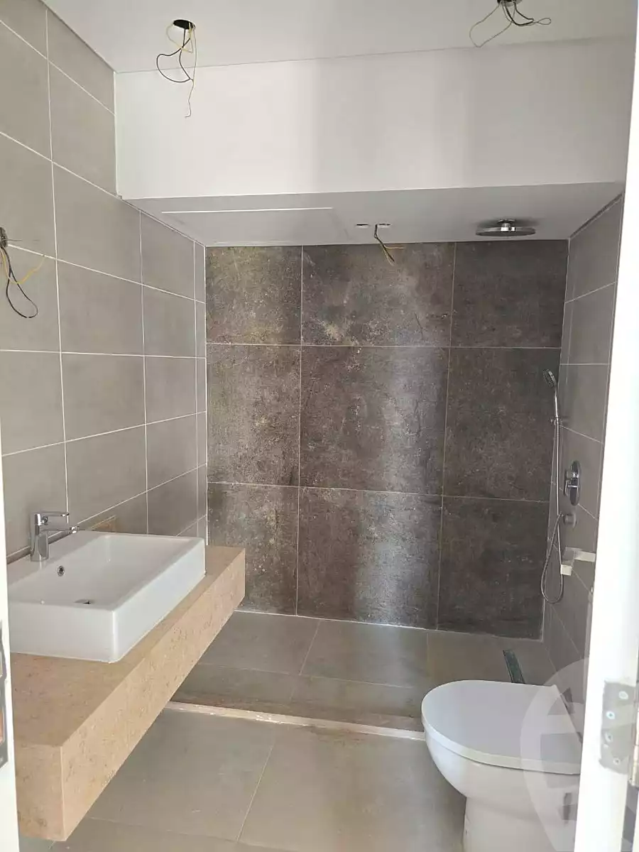 https://aqarmap.com.eg/ar/listing/6693738-for-sale-cairo-el-sheikh-zayed-city-compounds-kmbwnd-fyldj-wyst-dr-llttwyr
