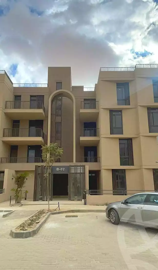 https://aqarmap.com.eg/ar/listing/6693729-for-sale-cairo-el-sheikh-zayed-city-lshykh-zyd-ljdyd-vye