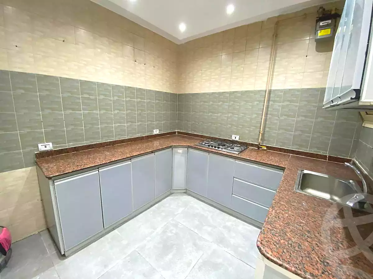 https://aqarmap.com.eg/ar/listing/6693900-for-sale-cairo-new-cairo-el-ahyaa-first-neighborhood-street-1